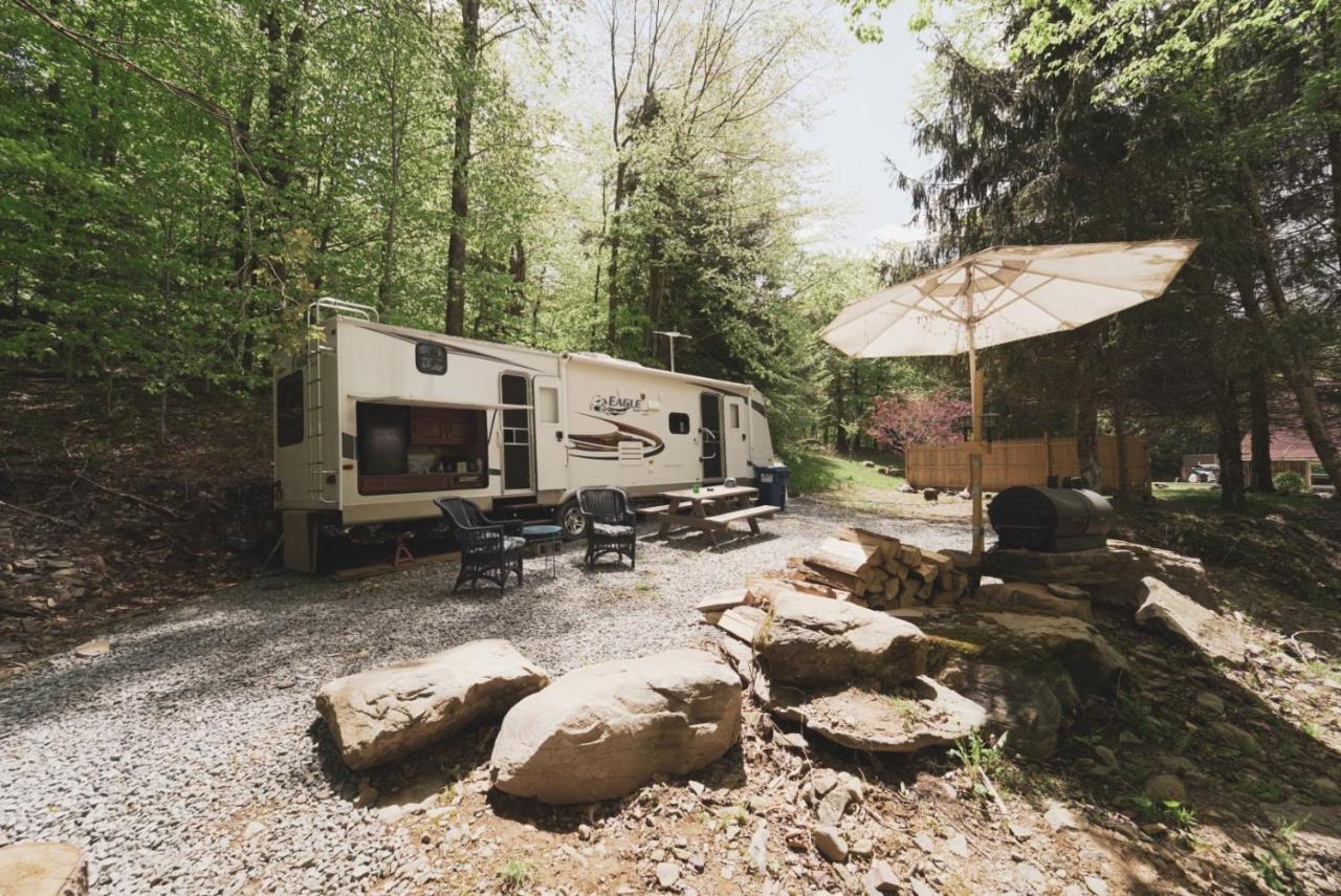 Rv Adventure Roscoe Pet Friendly Exterior foto