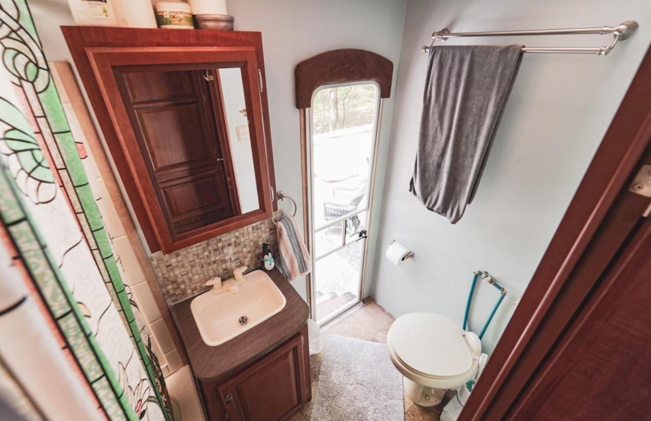 Rv Adventure Roscoe Pet Friendly Exterior foto